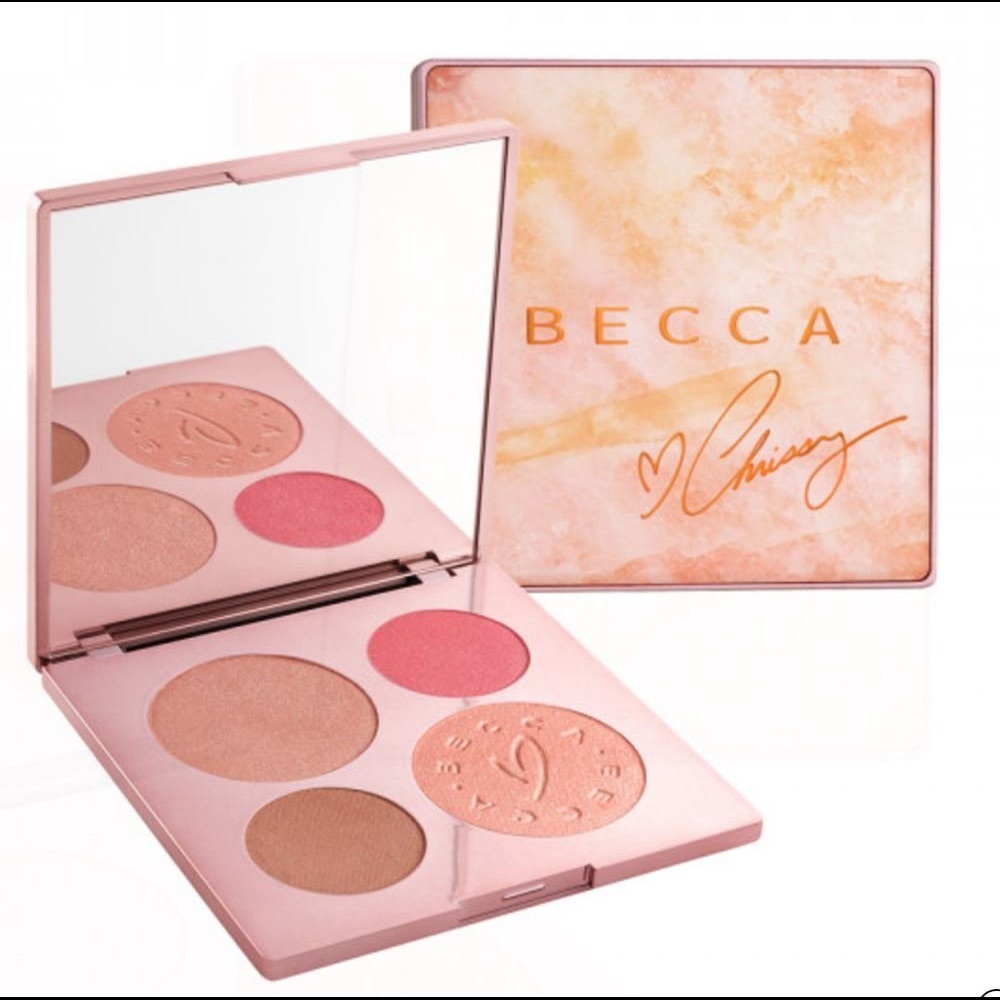 Becca x Chrissy Teigen glow face palette